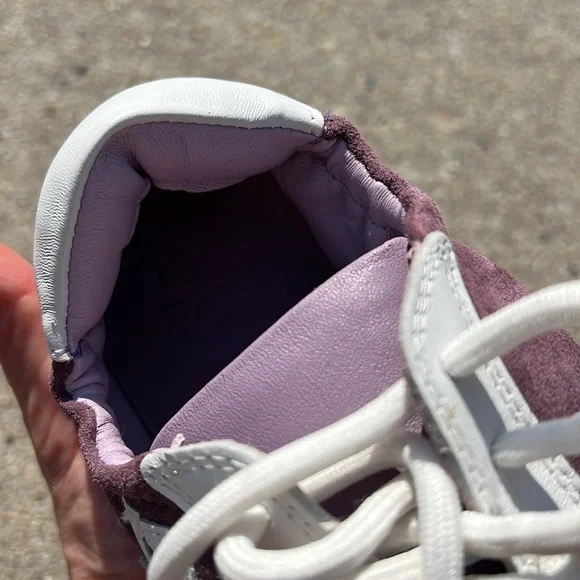 Tory Burch Snow White / Lilac Nylon /Calf Leather suede Tory Sneaker Size 5 NEW - Picture 11 of 12